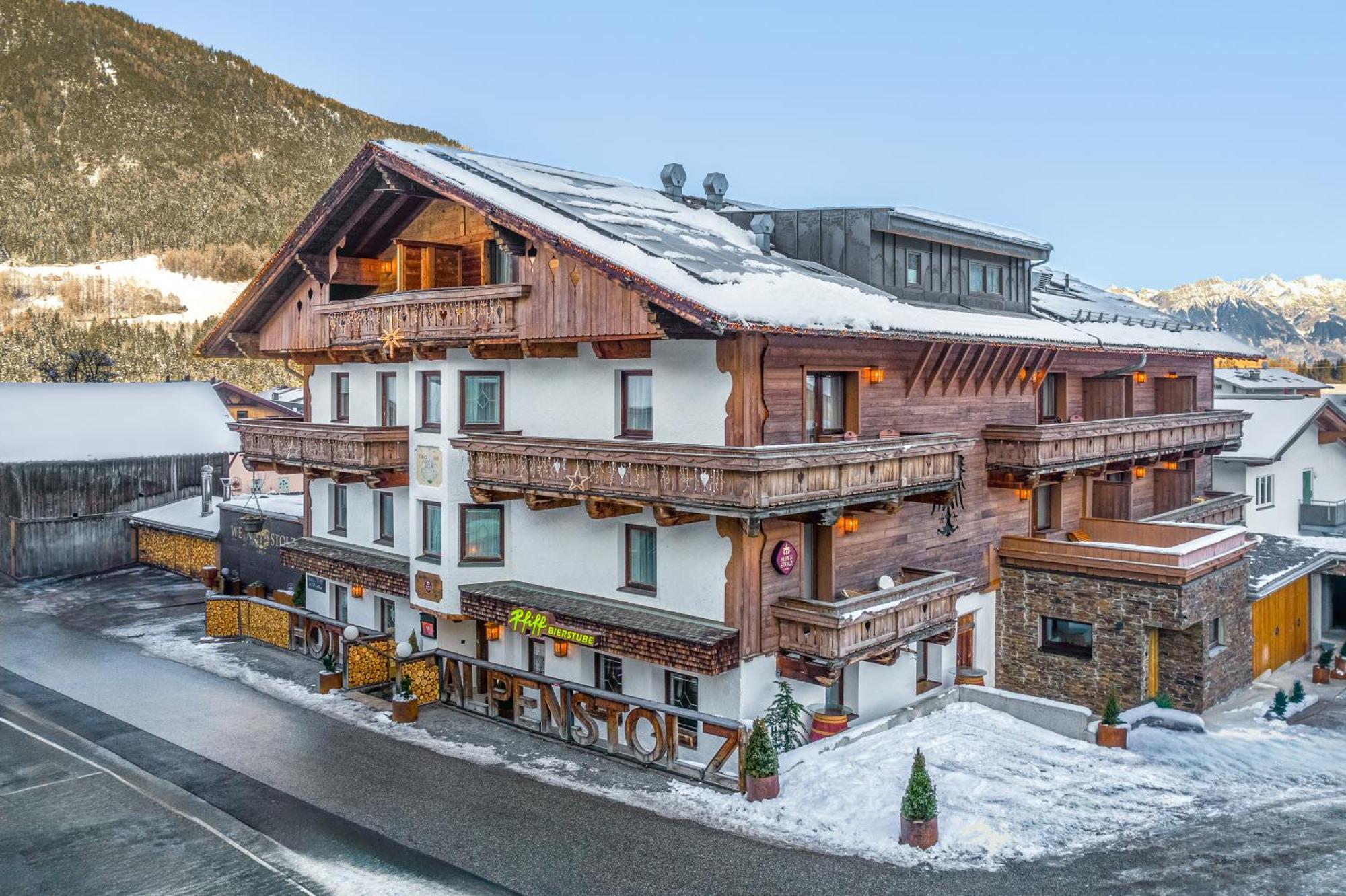Hotel Alpenstolz Mieders Eksteriør bilde