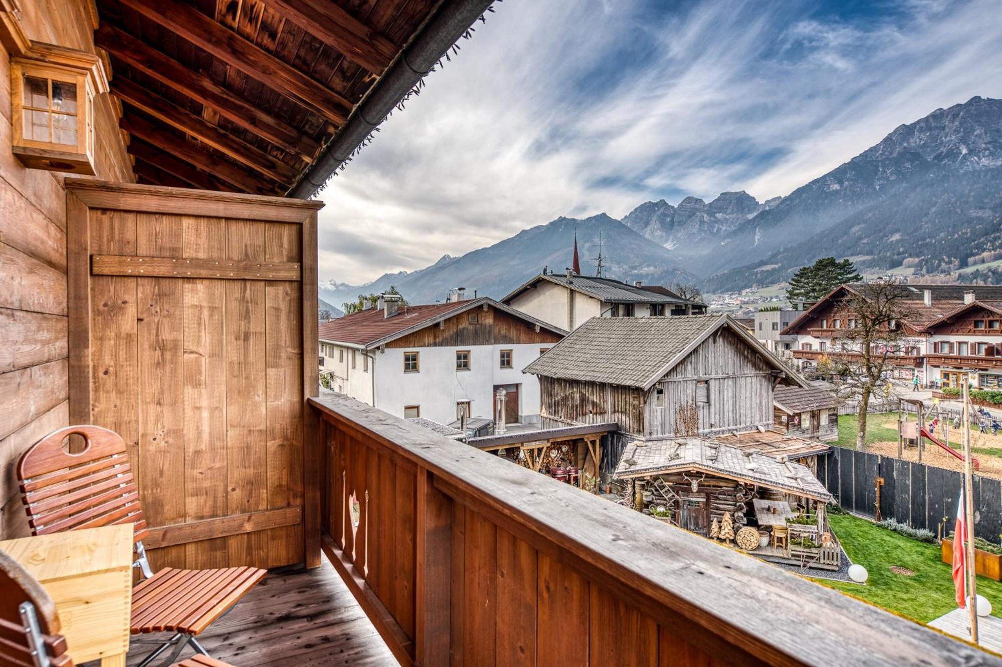 Hotel Alpenstolz Mieders Rom bilde