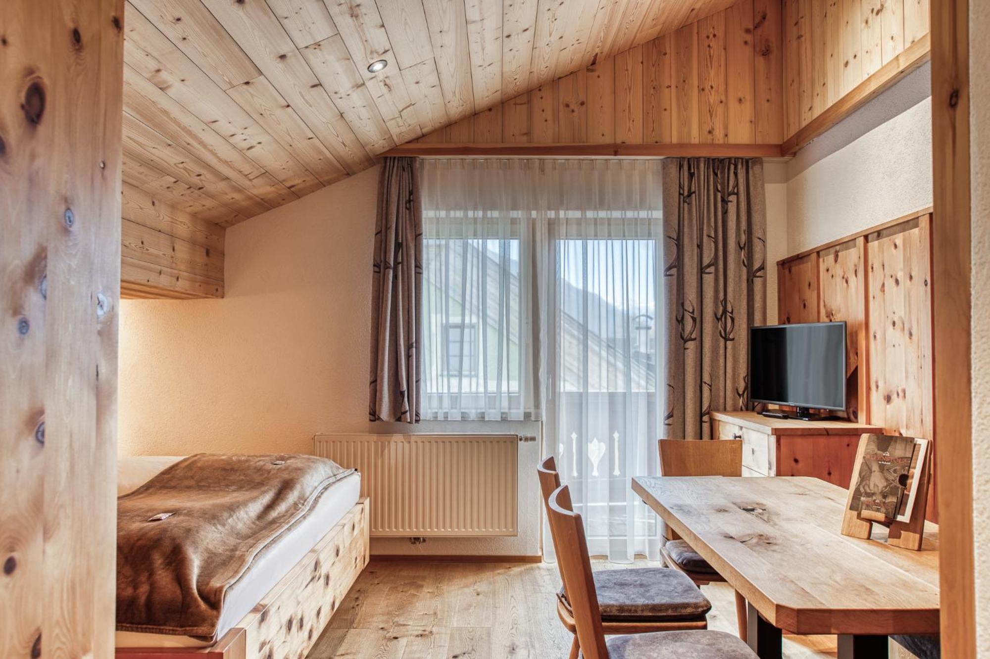 Hotel Alpenstolz Mieders Rom bilde