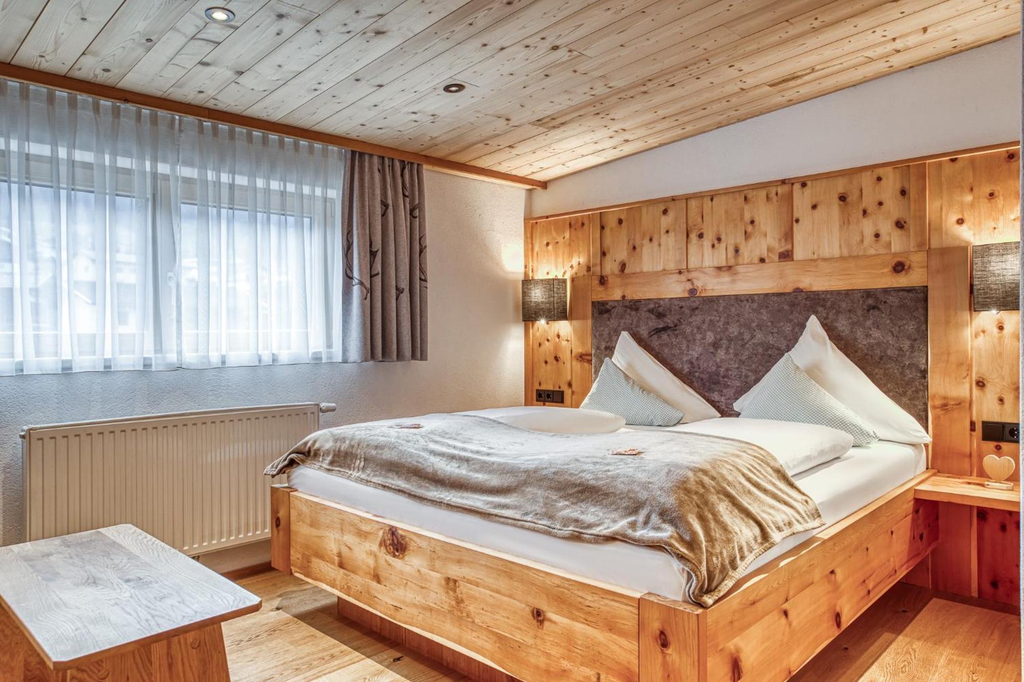 Hotel Alpenstolz Mieders Rom bilde