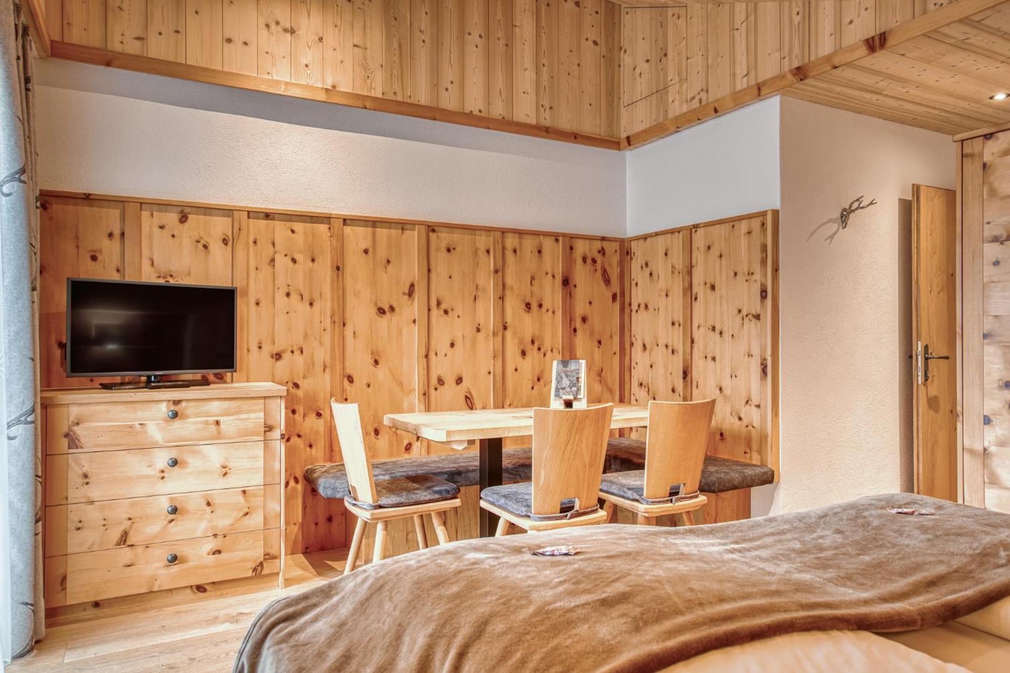Hotel Alpenstolz Mieders Rom bilde