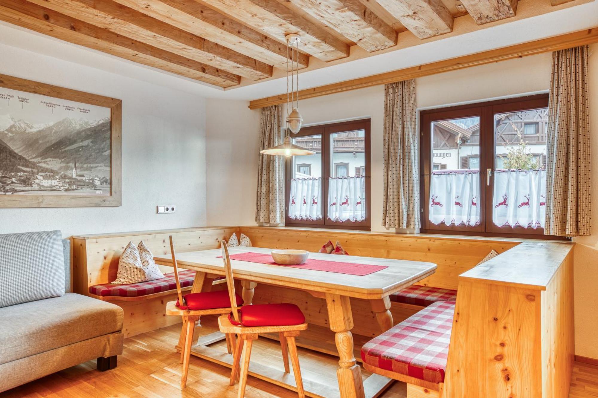 Hotel Alpenstolz Mieders Rom bilde