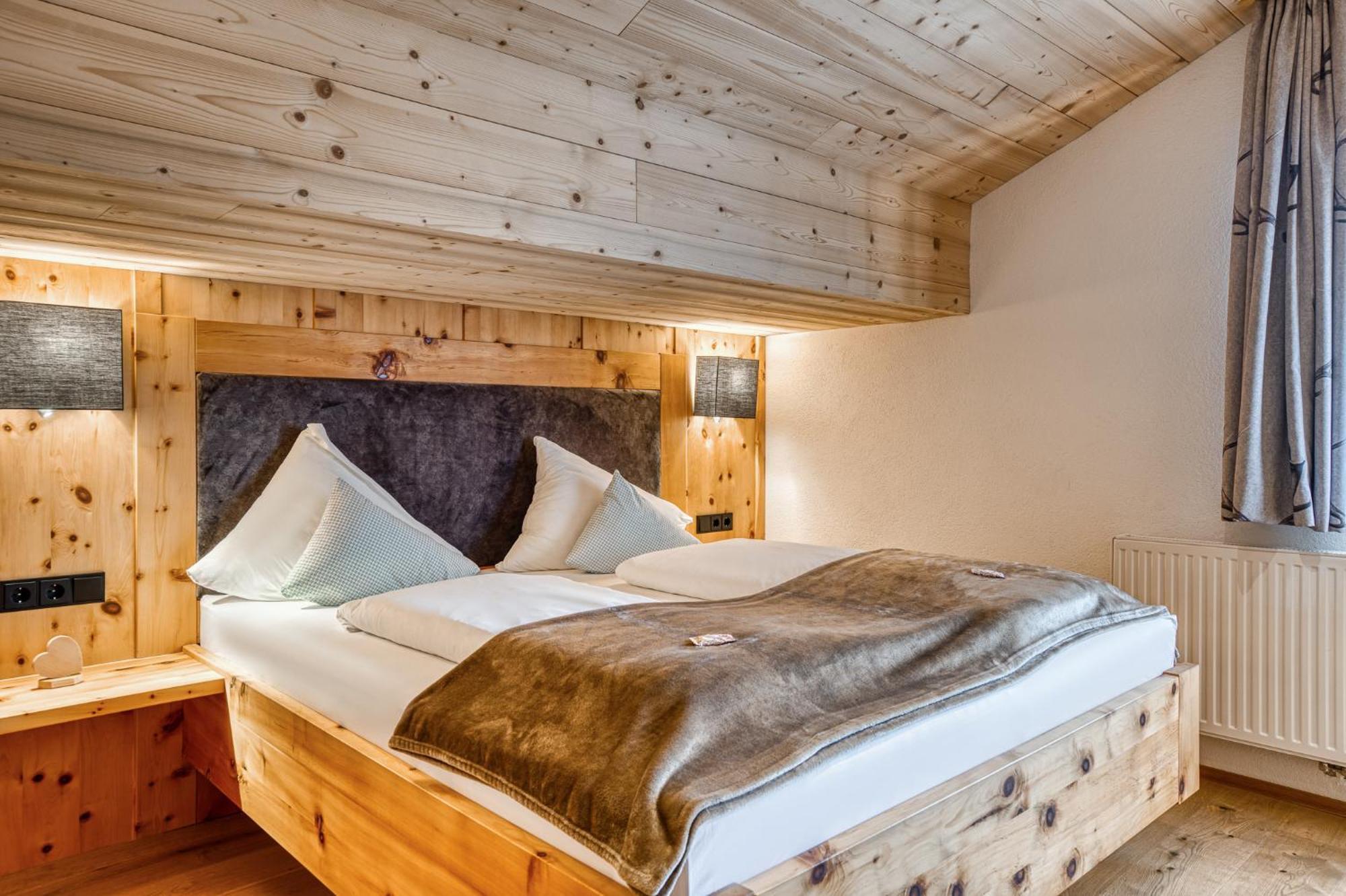 Hotel Alpenstolz Mieders Rom bilde