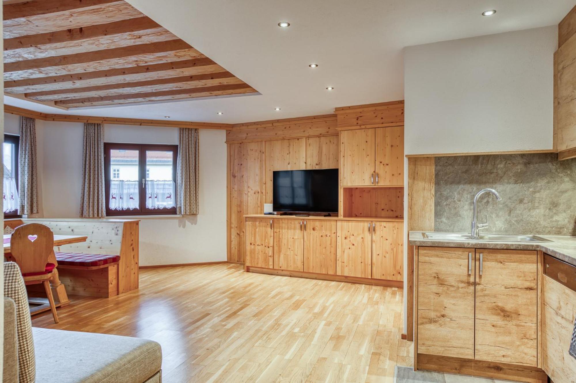 Hotel Alpenstolz Mieders Rom bilde