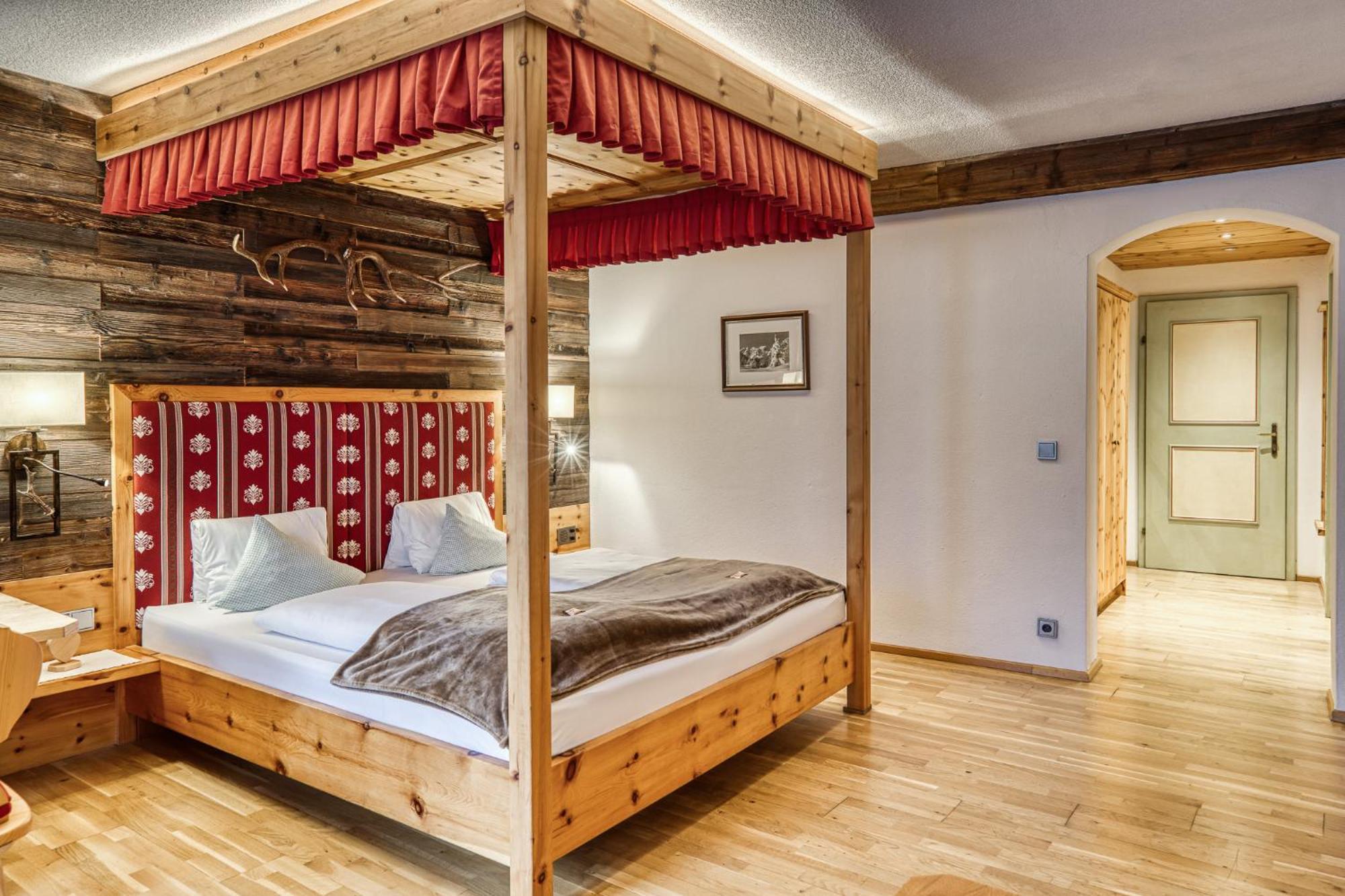 Hotel Alpenstolz Mieders Rom bilde